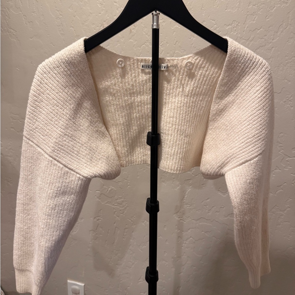 Alice + Olivia Women's Ivory Knit Shrug